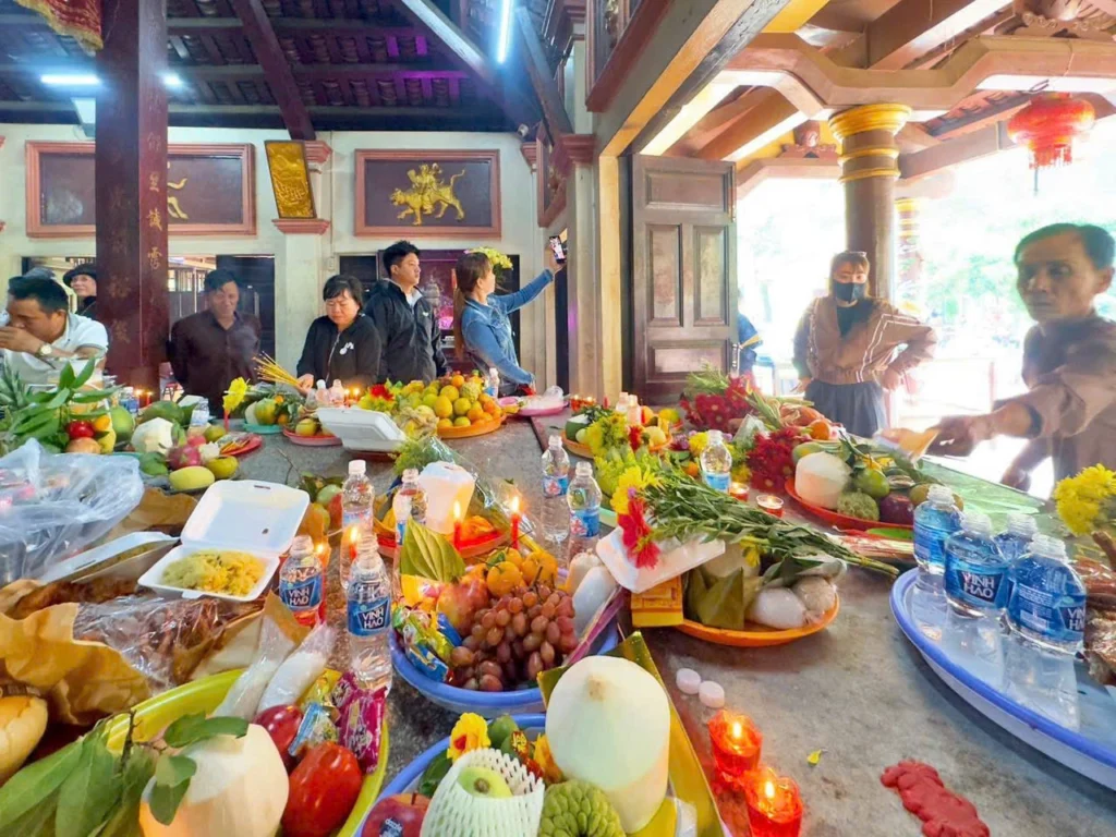 Lễ vật trong ngày cúng Dinh . (Hình 2)